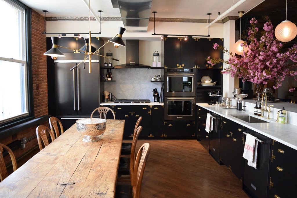 Black Kitchen