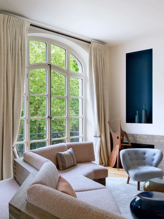 Design: Pierre Yovanovitch