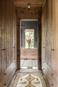 Closet 1335x2000