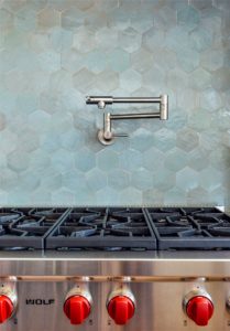 Cle Tile Glazed Terracotta Zellige Hexagon Tea Ceremony Hex Kitchen Backsplash Designer Michellelisacinteriordesign Photography Jenniecortiphoto 2 2048x2048